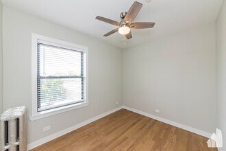 3923 N Keeler Ave, Unit 1s in Chicago, IL - Building Photo - Building Photo