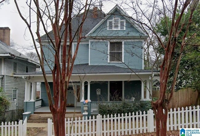 property at 1505 12th St S