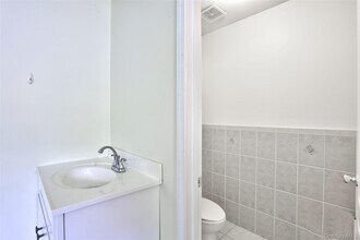 160 Saddle River Rd in Airmont, NY - Building Photo - Building Photo