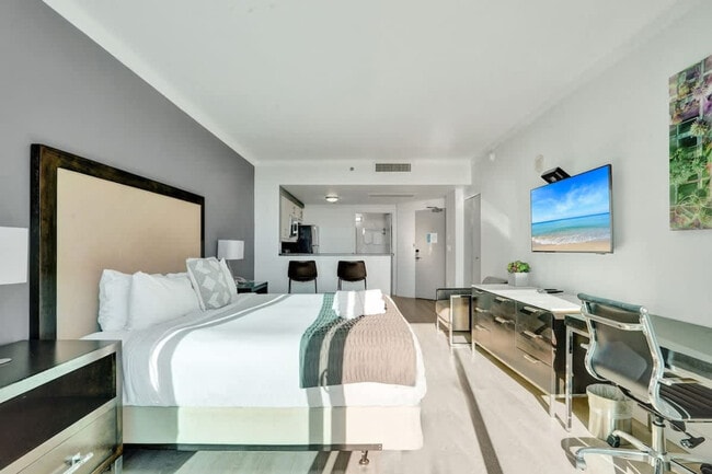 2889 McFarlane Rd, Unit SI ID1504116P in Miami, FL - Building Photo - Building Photo