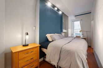 345 W 35th St in New York, NY - Building Photo - Building Photo