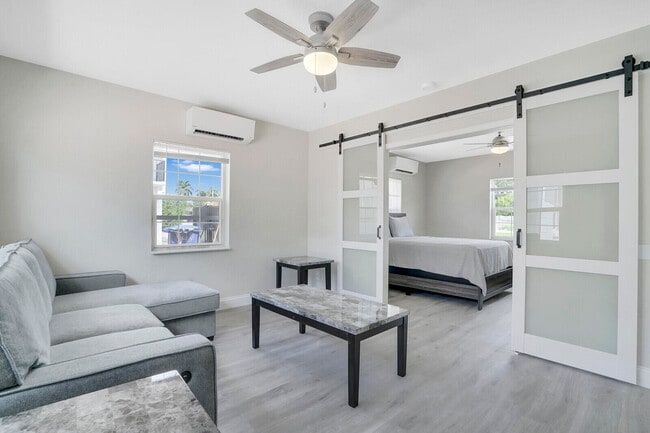 property at 1001 S Federal Hwy