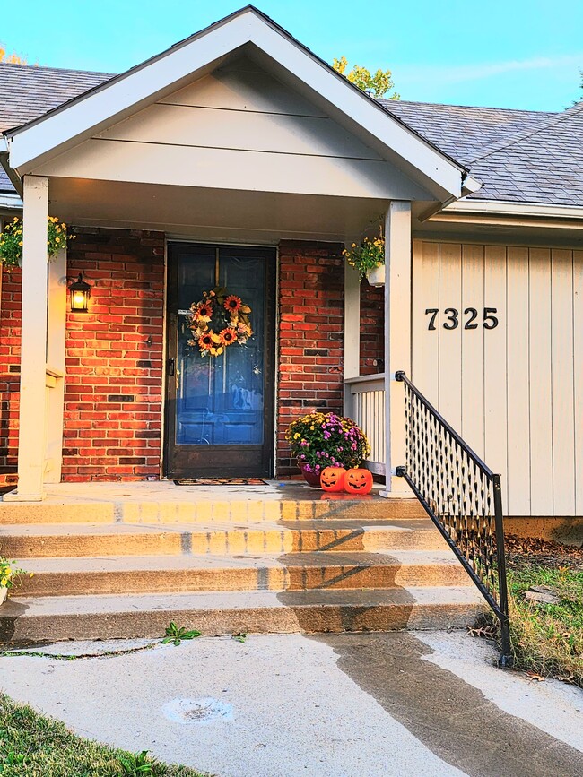 7325 N Brooklyn Ave in Kansas City, MO - Building Photo - Building Photo