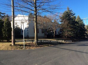 4597 Ethel St in Harrisburg, PA - Building Photo - Building Photo