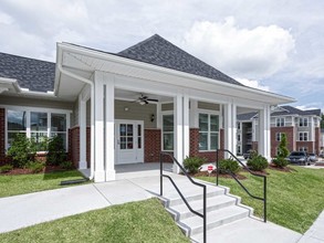 Palisades at Legacy Oaks in Knightdale, NC - Foto de edificio - Building Photo