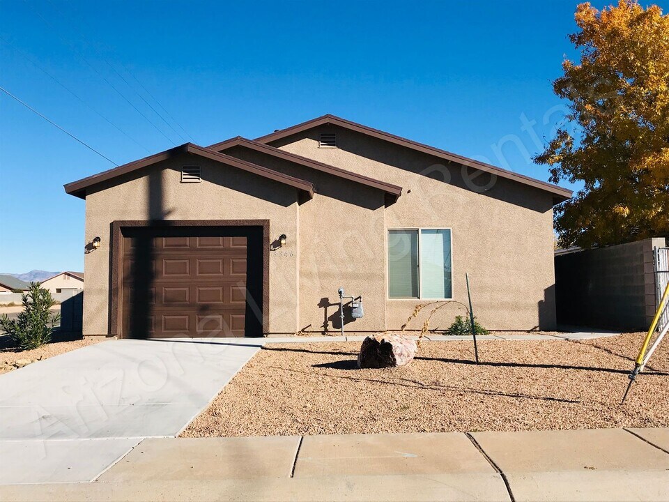 3346 N Clark St in Kingman, AZ - Building Photo