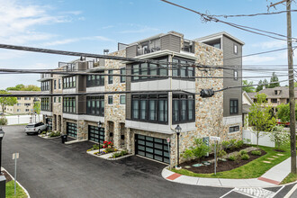 Brownstones at Berkley in Devon, PA - Building Photo - Building Photo