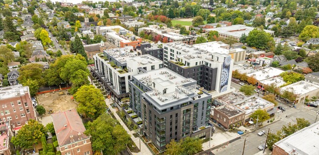 Gables Queen Anne in Seattle, WA - Foto de edificio - Building Photo