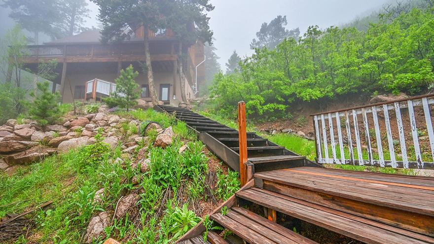 5096 Crystal Park Rd in Manitou Springs, CO - Building Photo