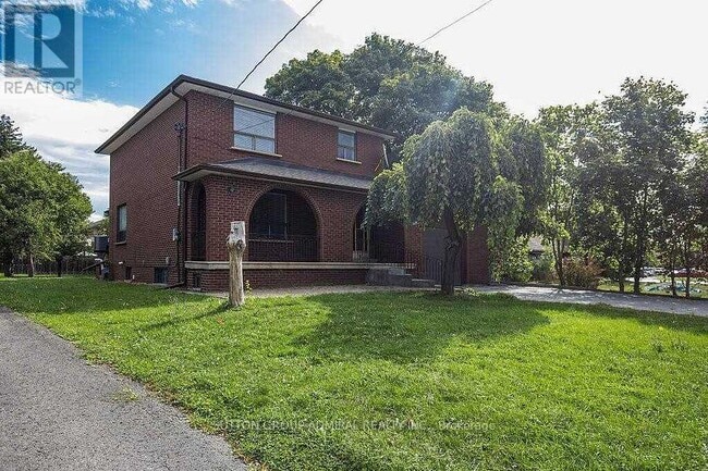 property at 7881 Dufferin St
