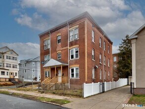 115 Silver St in New Britain, CT - Building Photo - Building Photo