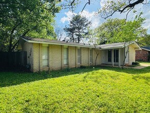 5744 Oakwild Dr in Montgomery, AL - Building Photo - Building Photo
