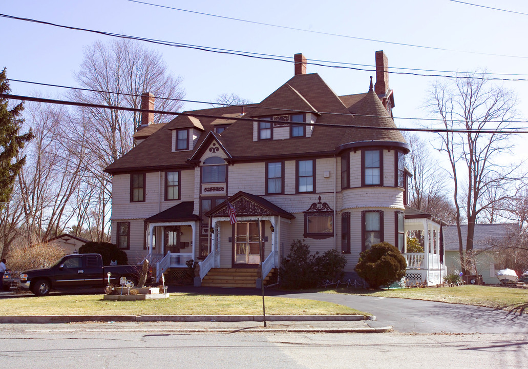 1 Prospect St in Taunton, MA - Building Photo