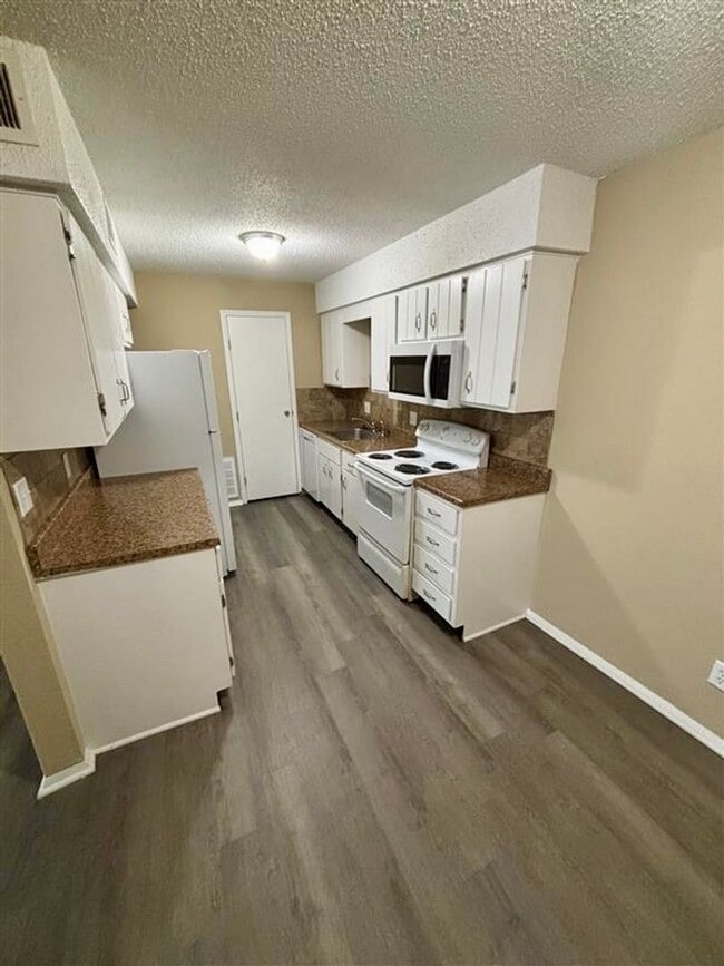 property at 1033 S Brookside Ave