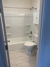 809 Montrose Ave, Unit A in Charlottesville, VA - Building Photo - Building Photo