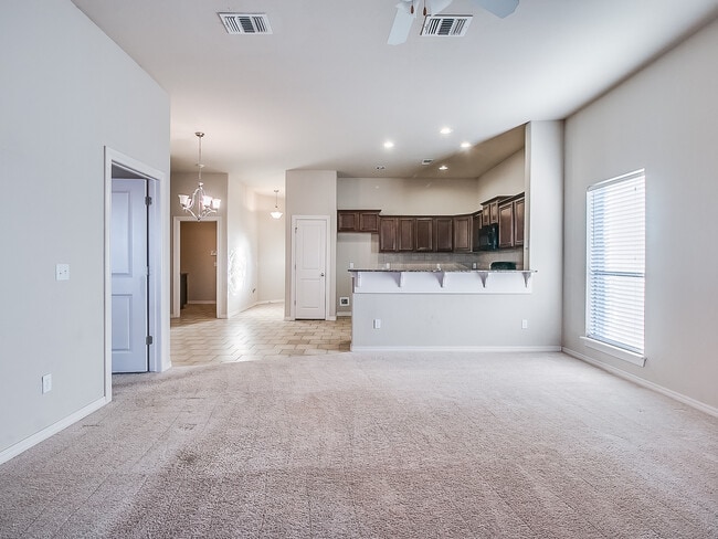 17717 Spacious Sky Ct in Edmond, OK - Building Photo - Building Photo