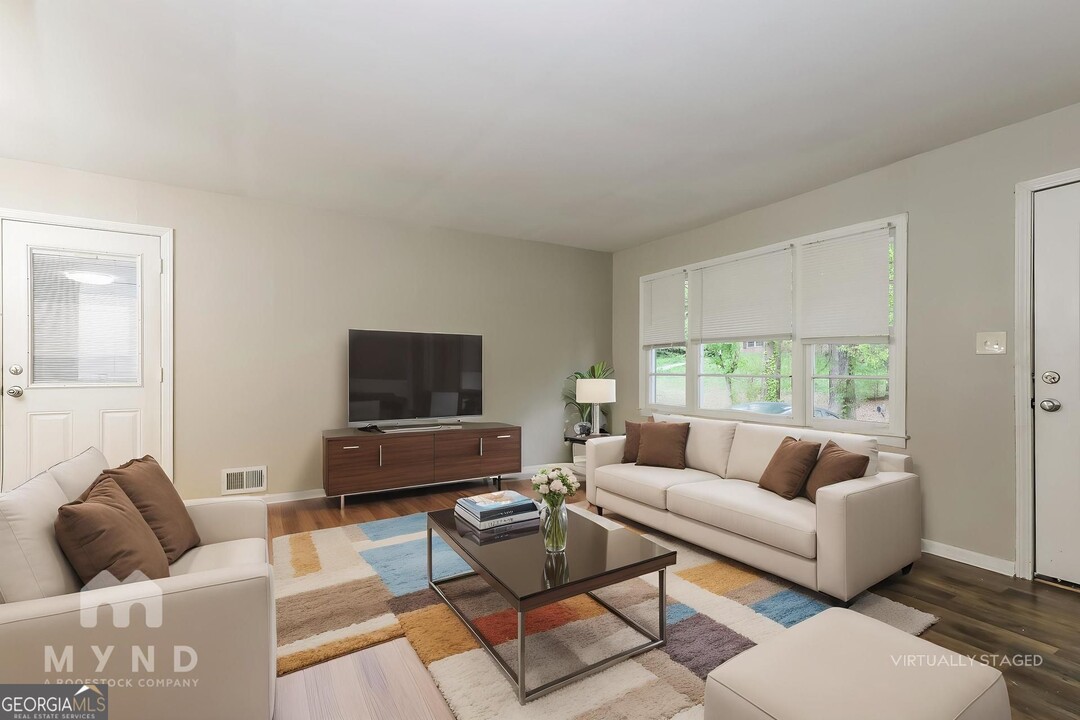 2644 Butner Rd in Atlanta, GA - Building Photo