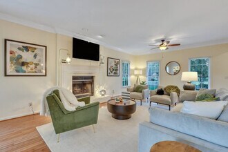 109 E Point Dr in Savannah, GA - Building Photo - Building Photo