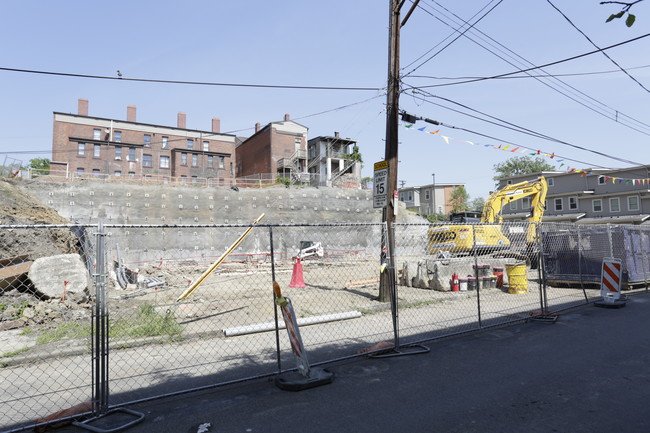 Miller Street Apartments in Pittsburgh, PA - Building Photo - Building Photo