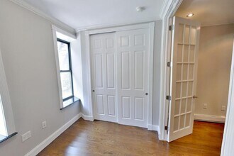 3 W 103rd St in New York, NY - Building Photo - Building Photo