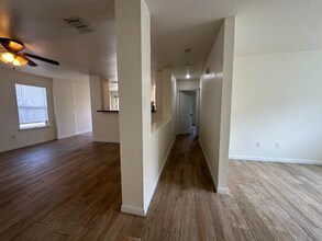 1131 Star Glade in San Antonio, TX - Building Photo - Building Photo