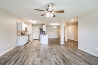 28923 Village Creek Loop in Spring, TX - Building Photo - Building Photo