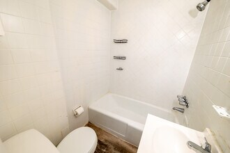 412 Walker St in Fairview, NJ - Building Photo - Building Photo