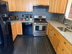 39 Thomas Ave in Bryn Mawr, PA - Building Photo - Building Photo