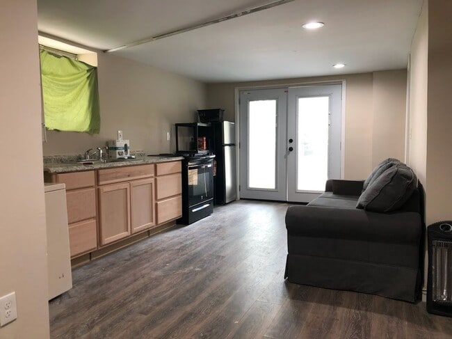property at 1136 Gerald Pl SW