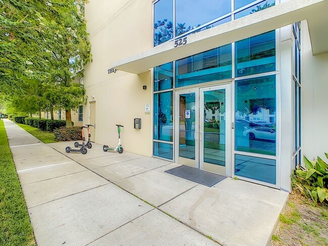 525 E Jackson St in Orlando, FL - Building Photo - Building Photo