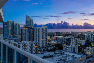 700 NE 25th St in Miami, FL - Building Photo - Building Photo