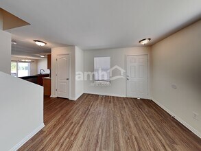 13839 Ralph H Way in Herriman, UT - Foto de edificio - Building Photo