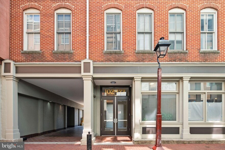 102-22 Church St, Unit 406 in Philadelphia, PA - Building Photo