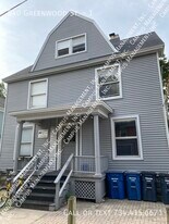 940 Greenwood Ave in Ann Arbor, MI - Building Photo