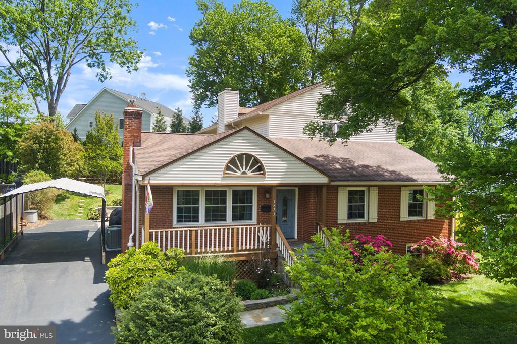 1823 Westmoreland St in McLean, VA - Building Photo