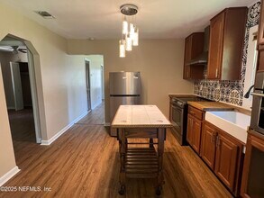 1810 S Palm Ave in Palatka, FL - Building Photo - Building Photo