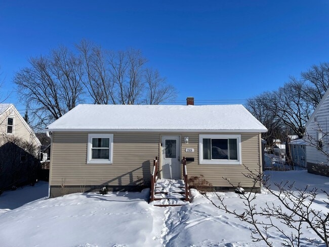 property at 215 N 10th Ave