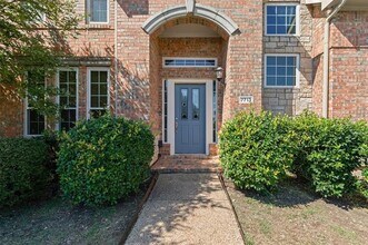 7713 La Guardia Dr in Plano, TX - Building Photo - Building Photo