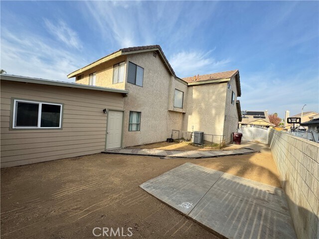 15867 Cobra Dr-Unit -A in Moreno Valley, CA - Building Photo