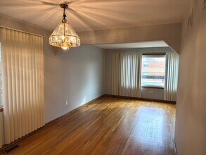 3742 N Harlem Ave in Chicago, IL - Building Photo - Building Photo