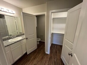 2112 N Jayton Ave in Lubbock, TX - Building Photo - Building Photo