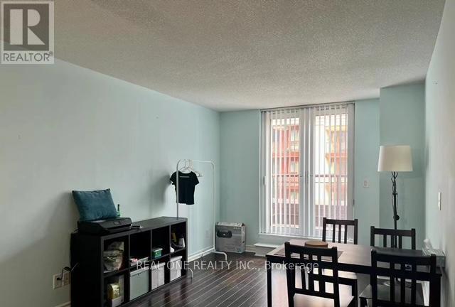 27 Rean Dr in Toronto, ON - Building Photo - Building Photo