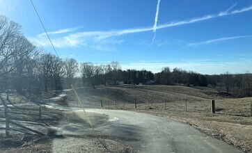 322 Wauka Mountain Rd in Clermont, GA - Building Photo - Building Photo