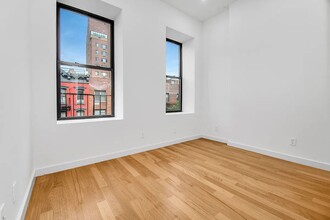 212 E 29th St in New York, NY - Building Photo - Building Photo