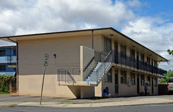 94-142 Pupupuhi St in Waipahu, HI - Foto de edificio - Building Photo