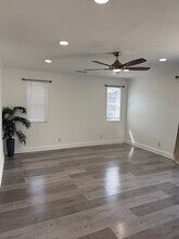 9422 Krepp Dr in Huntington Beach, CA - Building Photo - Building Photo