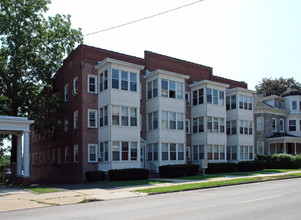 820 W Main St in Norristown, PA - Building Photo - Building Photo