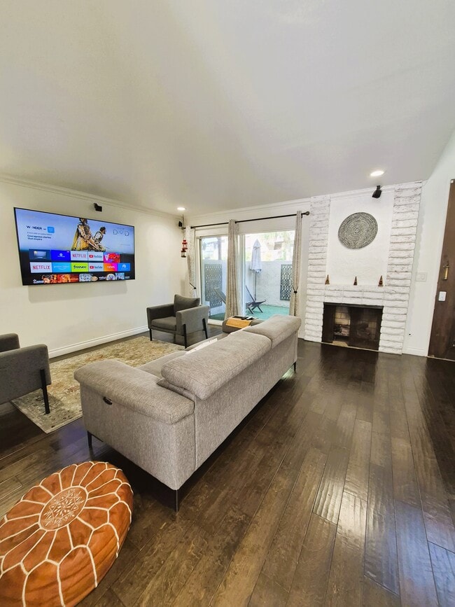 5313 Sevilla Ct in Whittier, CA - Foto de edificio - Building Photo
