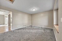 20758 E Princeton Ln in Aurora, CO - Foto de edificio - Building Photo