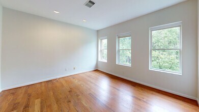 3044 R St NW in Washington, DC - Building Photo - Building Photo